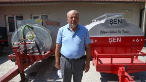 Kahraman Çiftçi: Patlak Lastiğe Rağmen Yangına Su Taşıdı, 3 Tanker Bağış Aldı