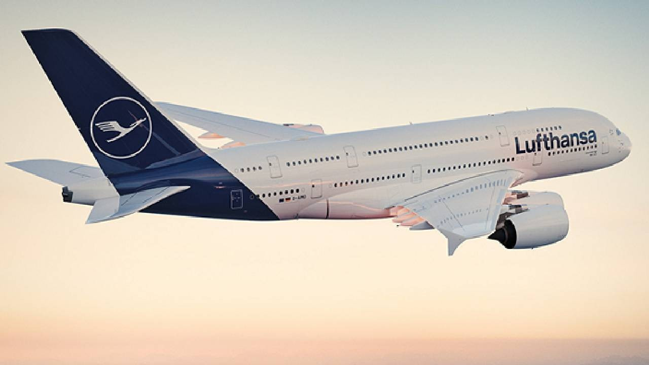 Lufthansa’dan Şok Karar: Dijitalleşme Sebebiyle 4 Bin Çalışan İşten Çıkarılacak