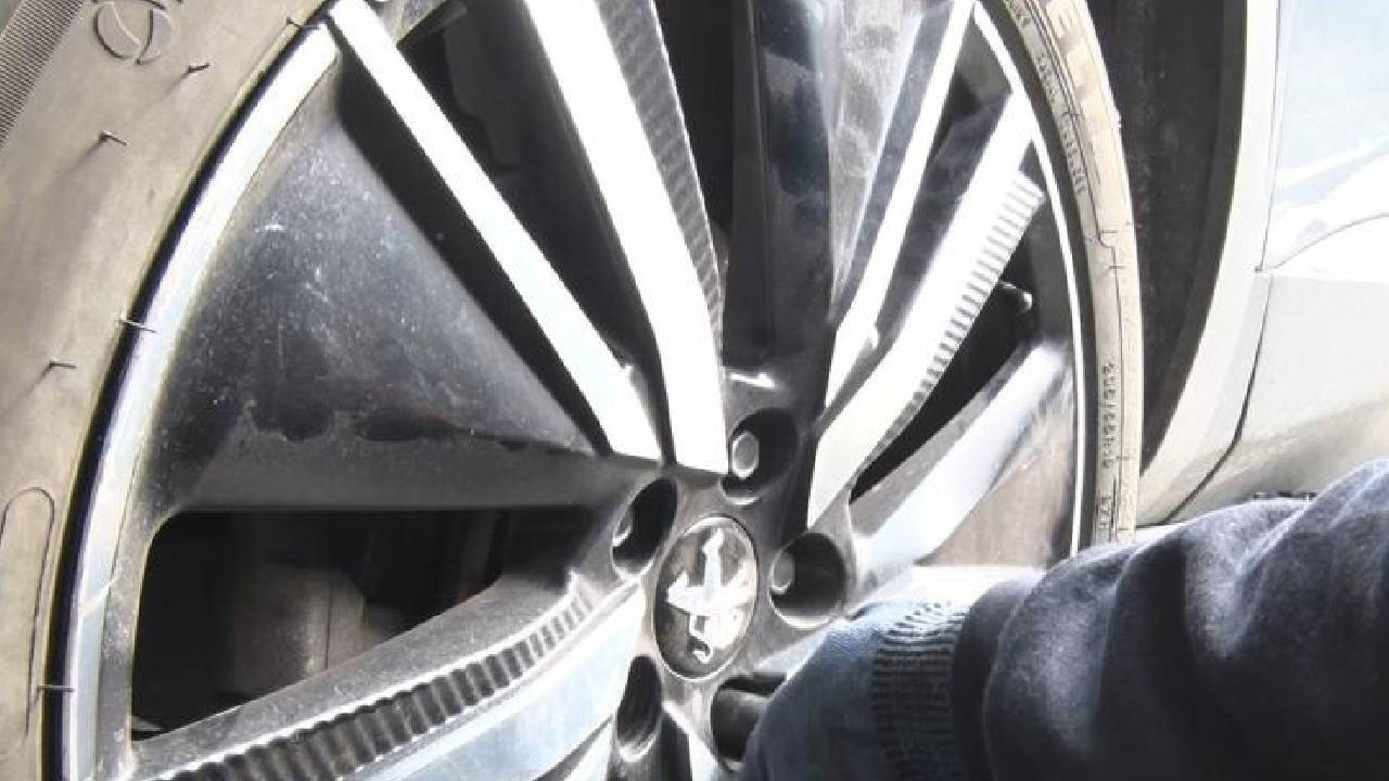 Kış Lastiği Zorunluluğu 15 Kasım’da Başlıyor: Sürücüler Dikkat!