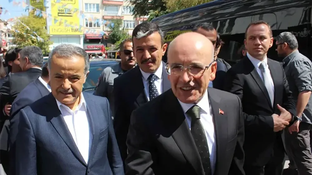 Hazine ve Maliye Bakanı Mehmet Şimşek, Aksaray’da Siyasi ve Sanayi Temaslarını Güçlendirdi