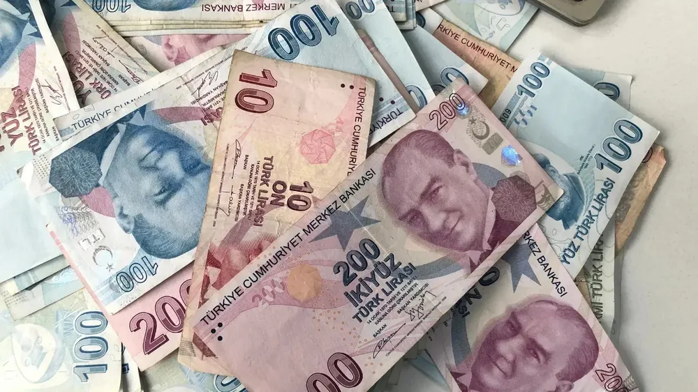 TCMB Eylül Faiz Kararı Açıklandı: Repo Faizi %37’de Sabit, Ekonomist Beklentileri ve Piyasa Etkileri