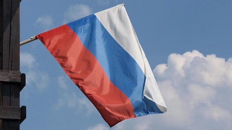 Medvedev’den ABD-AB Ticaret Anlaşmasına Sert Eleştiri: Avrupalılar Aşağılanıyor