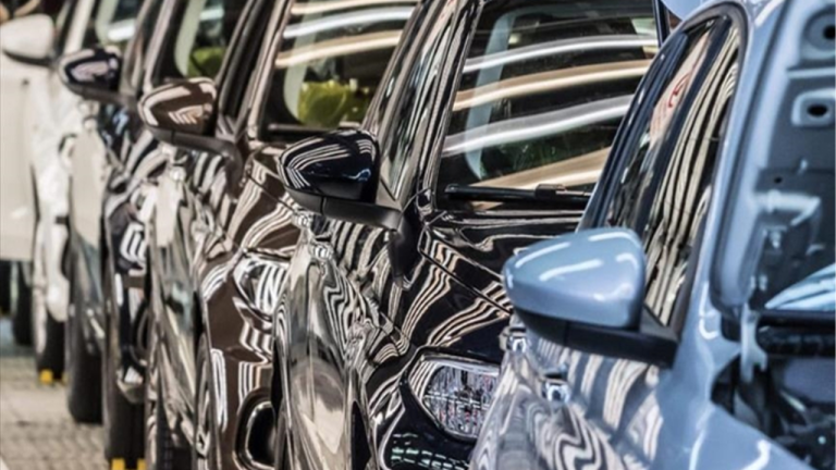Avtovaz Üretimde Kısıtlamaya Gidiyor: Rus Otomobil Piyasasında Yeni Gelişmeler