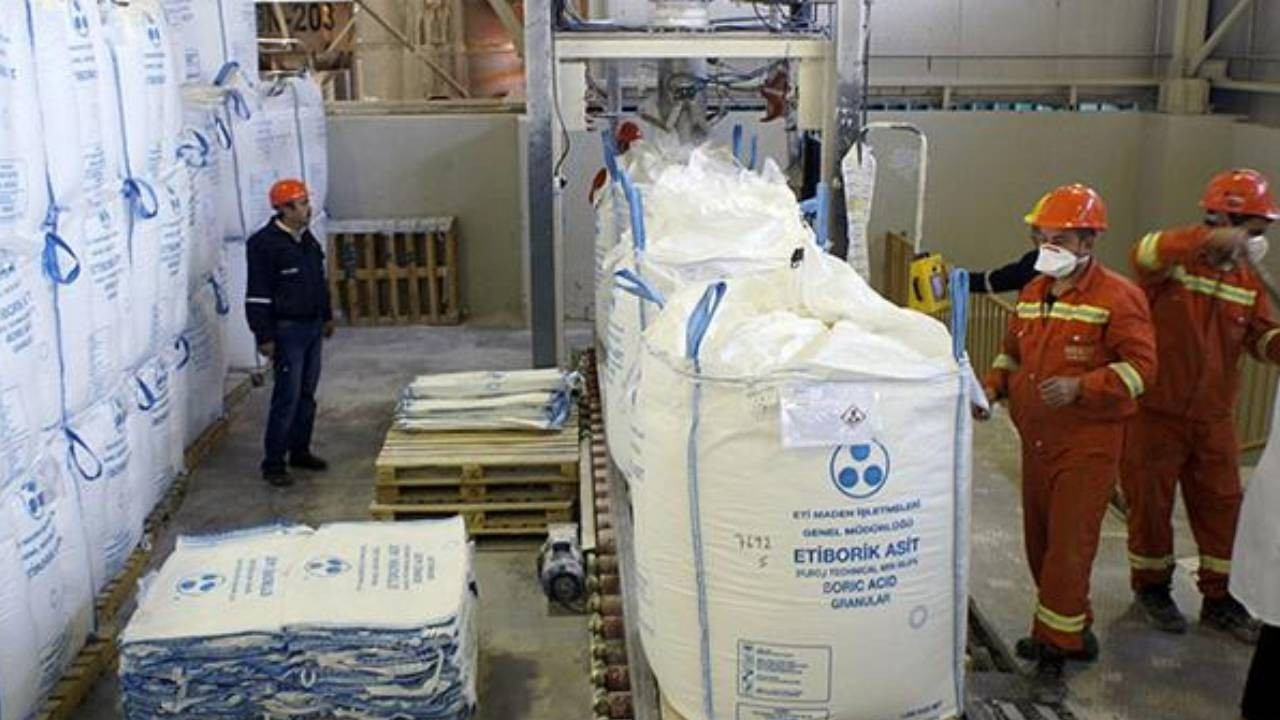 Kamu İşçisi Grevleri Kapıda: İlk Eylem 1 Ağustos’ta Eti Maden’de Başlıyor