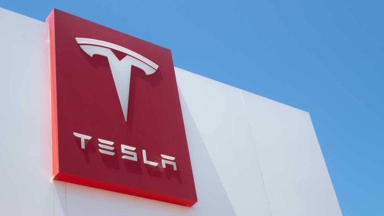 Tesla’nın Geliri ve Net Karı Düştü: 2025 İkinci Çeyrek Sonuçları