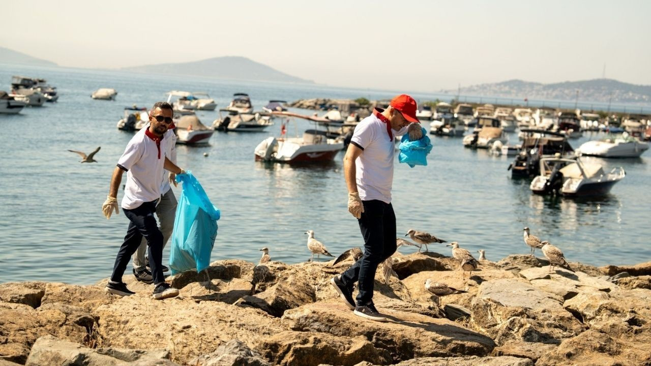 Aras Kargo’dan Dünya Doğa Koruma Günü’nde Kıyı Temizliği Desteği