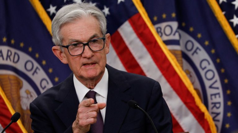 Bakan Bessent’ten Powell’a Destek: İstifası İçin Bir Sebep Yok