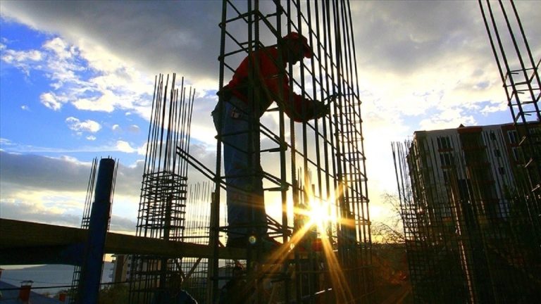 İnşaat Sektörü Büyüyor Ama Finansman ve Kamu Yatırımları Sıkıntılı