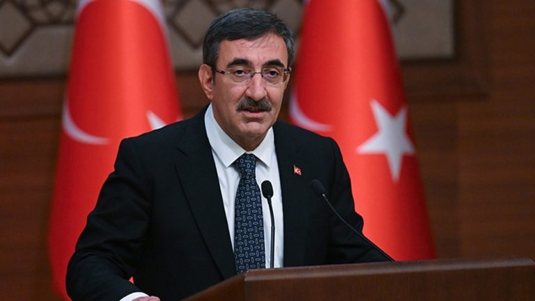 ABD-AB Ticaret Anlaşması: Türkiye Fırsatları ve Riskleri Değerlendiriyor