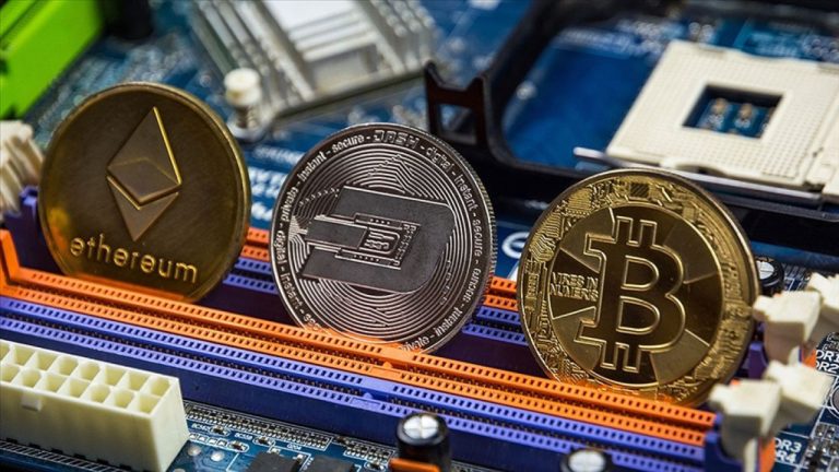 Kurumsal Devler Kripto Atağında: Bitcoin ve Ethereum Yatırımları Rekor Kırıyor