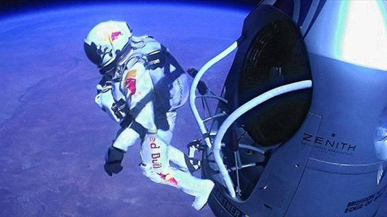 Felix Baumgartner Yamaç Paraşütü Kazasında Hayatını Kaybetti: Stratosfer Kahramanı Veda Etti