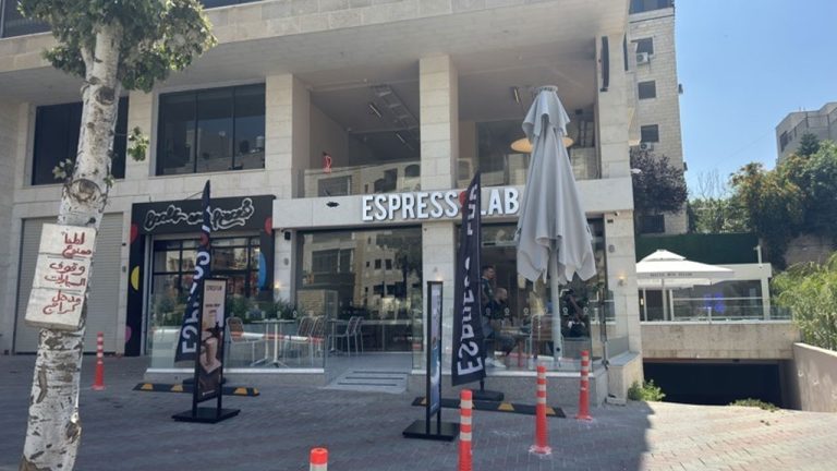 Espressolab Filistin’de Büyüyor: Ramallah’ta İki Yeni Mağaza Açtı