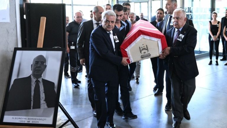 Eski Merkez Bankası Başkanı Süreyya Serdengeçti Son Yolculuğuna Uğurlandı