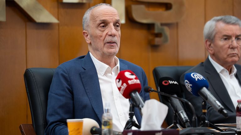 Kamu İşçisi Toplu Sözleşme Görüşmelerinde Kriz: Grev Kapıda mı?