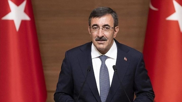 Cevdet Yılmaz: Turizm Sektörü Türkiye Ekonomisine Güçlü Katkı Sağlıyor