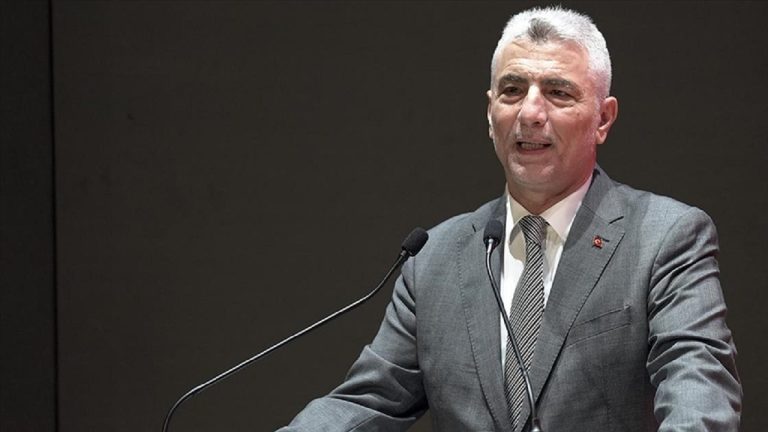 Bakan Bolat: İhracat Zorluğa Rağmen Artıyor, Cari Fazla Beklentisi Yükseliyor