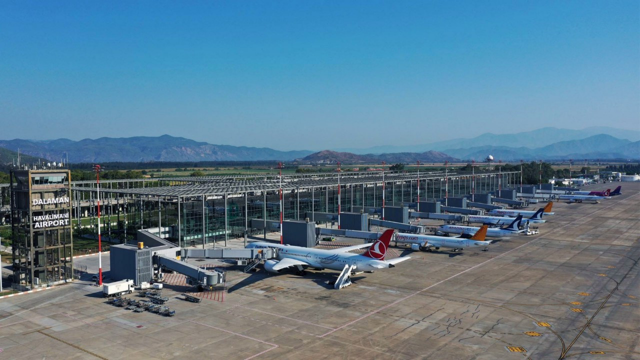 Muğla Havalimanları Yolcu Rekoru Kırdı: Nüfusu Aştı!