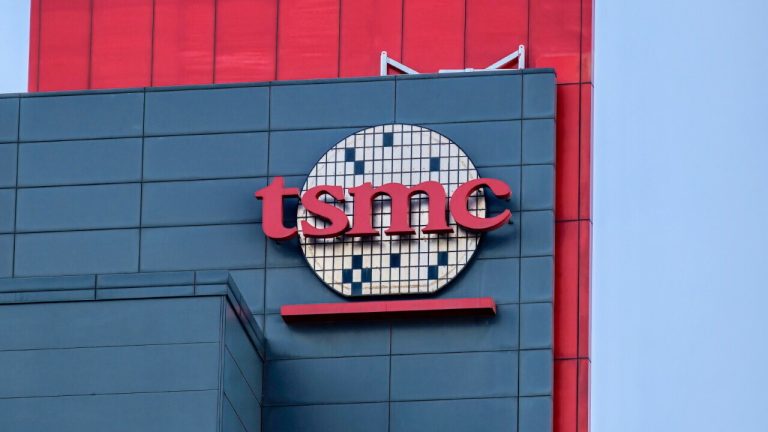 TSMC Yapay Zeka Talebiyle Rekor Kâr Açıkladı: Gelecek Belirsizliği Sürüyor