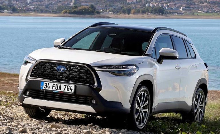 Toyota Corolla Cross Hybrid Türkiye’de Satışa Çıktı: Fiyat ve Özellikler