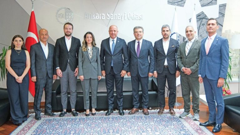 Sanayiciden Yeşil Pasaport Eleştirisi: Finansman Sorunu ve Kalifiye Eleman Açığı