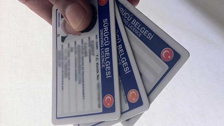 Ehliyet Yenileme Son Tarih Alarmı: Milyonlarca Sürücü İçin Kritik Uyarı!