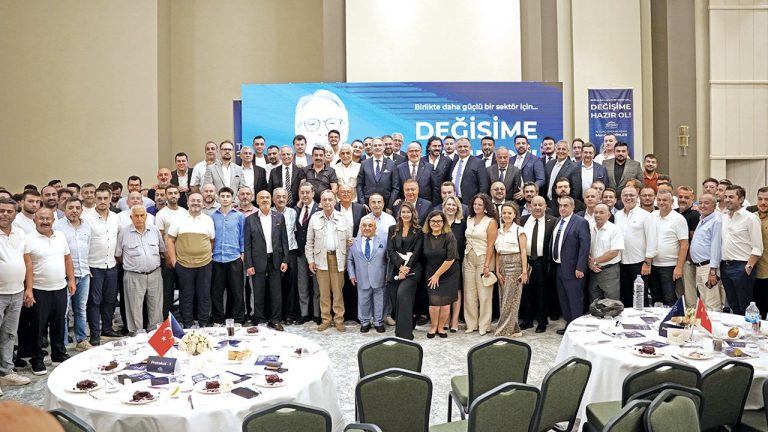 Sanayiciler Umutla Eski Verimli Günlere Dönüş Arayışında