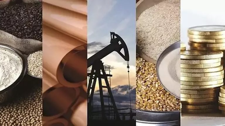 Emtia Piyasaları Dalgalı Seyirde: Altın Yükselişte, Petrol Düşüşte