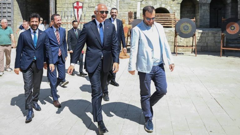 Türk Dizileri Küresel Güç: 170 Ülke ve 1 Milyar İzleyiciye Ulaştı