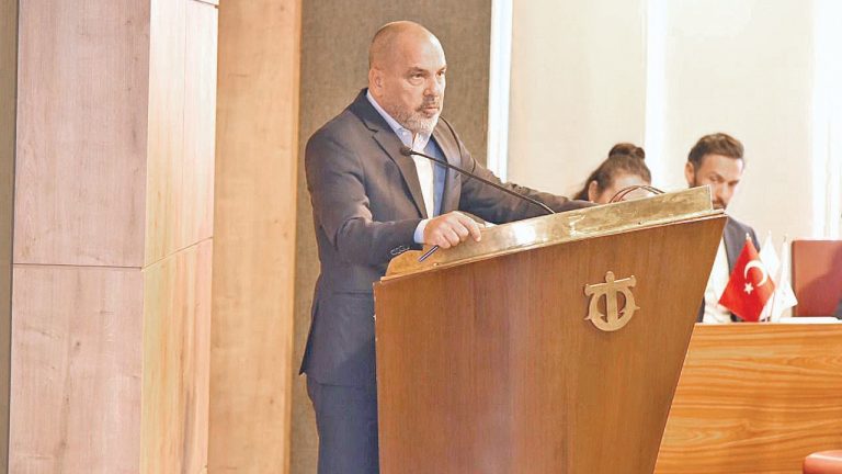 Gemi İnşa Siparişlerinde Sert Düşüş: Küresel Ticaretteki Dalgalanma Etkisi