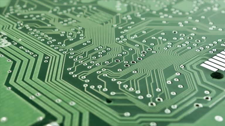 Küresel Yarı İletken Satışları Rekor Kırdı: 179.7 Milyar Dolara Ulaştı
