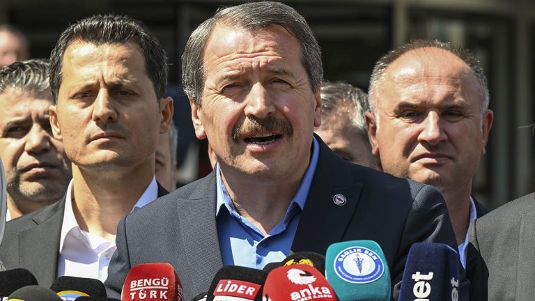 Memur-Sen: Hakem Kurulu Süreci Sendika Yasasının Değişimini Zorunlu Kılıyor