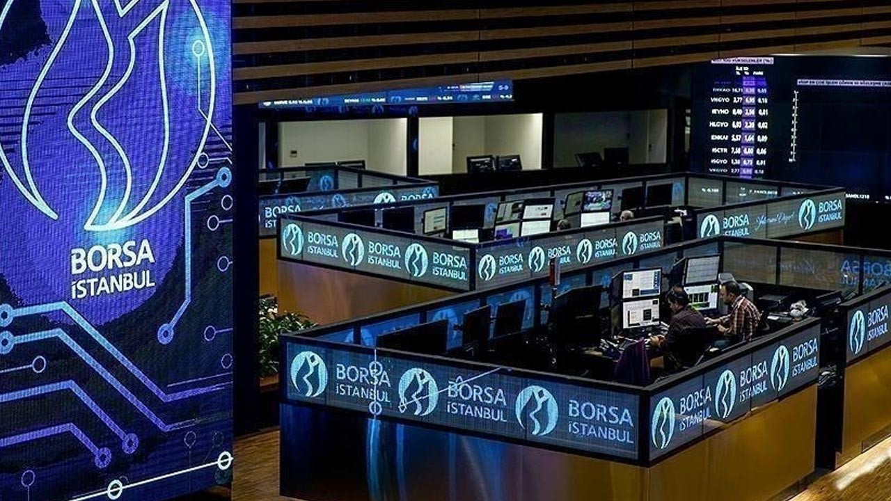 Borsa İstanbul Rekor Kapanışla Güne Damga Vurdu: BIST 100 Zirvede!