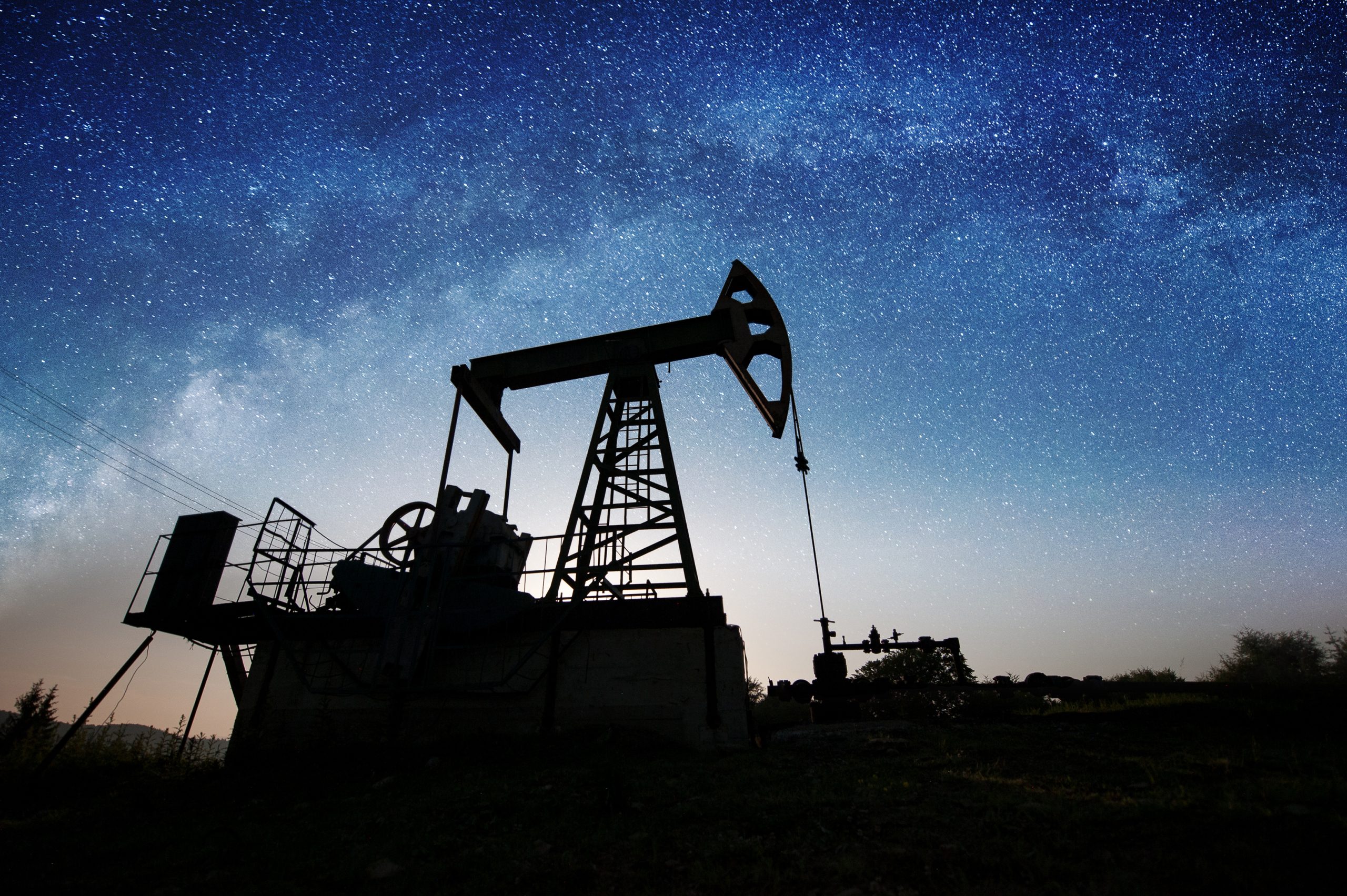 Petrol Fiyatları Geriliyor: Barış Umutları ve Ticaret Savaşları Etkisi