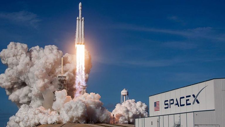 SpaceX Starship Roketi 10. Denemede Başarılı: 8 Starlink Yörüngede!