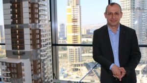 Müteahhitler Faiz İndirimini Bekliyor: İnşaat Sektöründe Daralma ve Gelecek Beklentileri