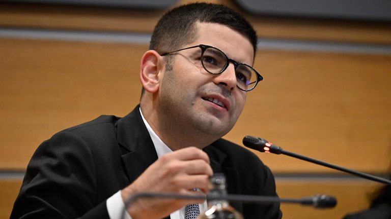 Türkiye Doğrudan Yatırımları Yüzde 27 Arttı: 6.3 Milyar Dolara Ulaştı