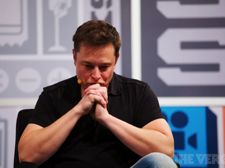 Tesla, Otonom Sürüş Projesi Dojo’yu Sonlandırdı: Kaynaklar Dış Ortaklara Yöneliyor