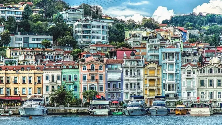 Üniversite Sonuçları İstanbul Kiralarını Uçurdu: İlçe İlçe Fiyatlar Ne Durumda?