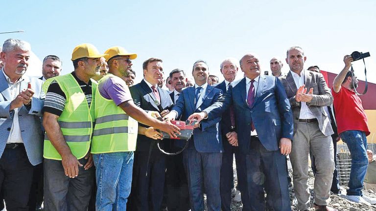 Erzincan’da 58 İşletmelik Örnek Sanayi Sitesinin Temeli Atıldı