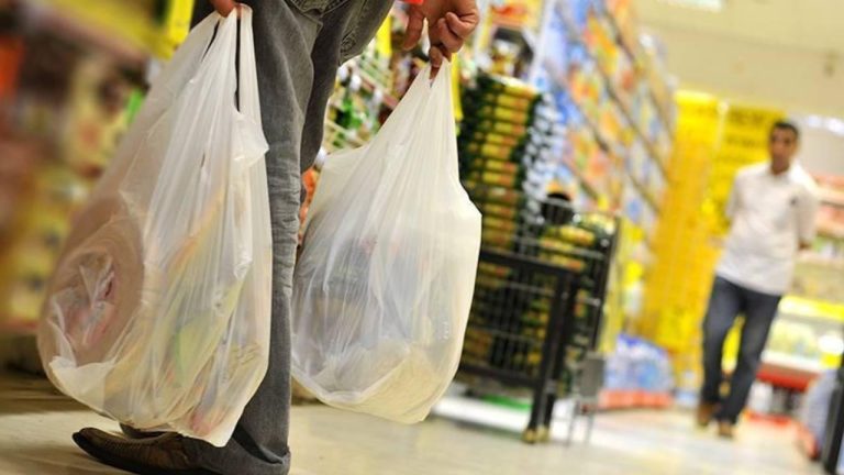 KDK’dan Marketlere Plastik Poşet Uyarısı: Tüketici Seçimi Engellenemez!