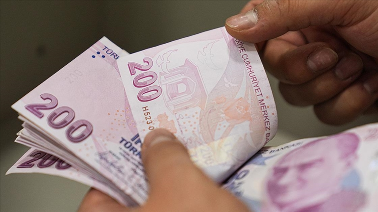 Memur ve Emekli Zammı: Hükümetin İlk Teklifi Açıklandı (2026-2027)