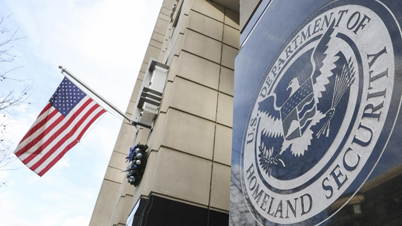 ABD Vizesinde Türk Vatandaşlarına İyi Haber: 15 Bin Dolar Şartı Yok!