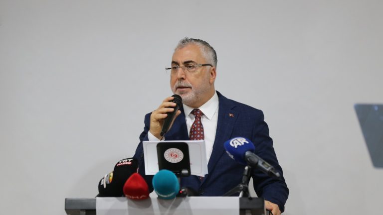 İŞKUR Gençlik Programı: 84 Bin Öğrenciye Kampüste Deneyim ve Gelir Desteği