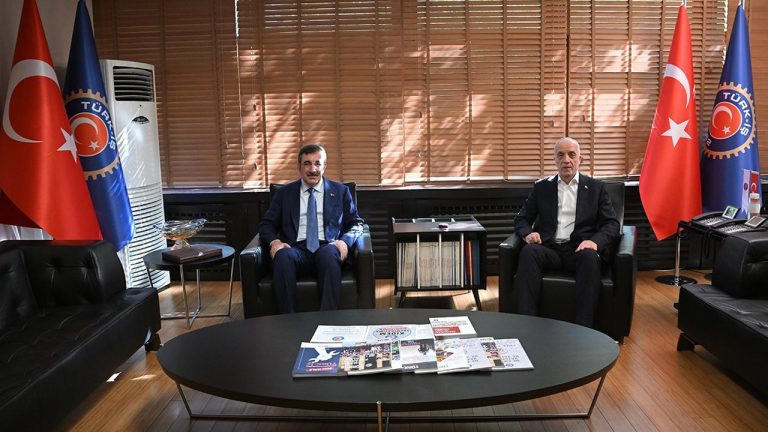 Kamu İşçisi Zammı: Yılmaz ve Atalay’dan Kritik Külliye Zirvesi