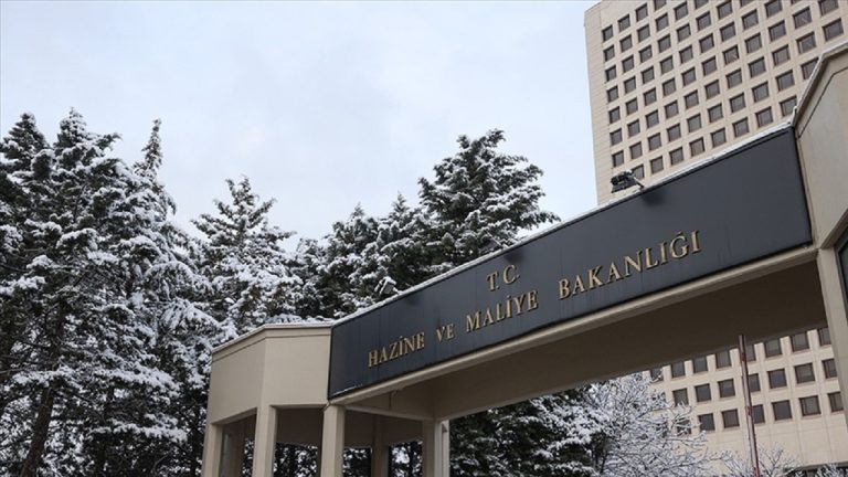 Hazine Bono İhalesiyle 41,7 Milyar TL Borçlandı: Detaylar ve Piyasa Etkileri