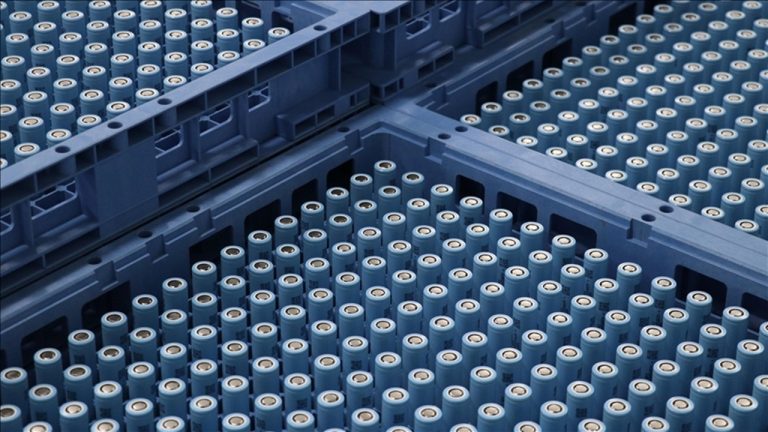 Çin’den Elektrikli Araç Devrimi: Tesla’nın İki Katı Güçte Pil Geliştirildi