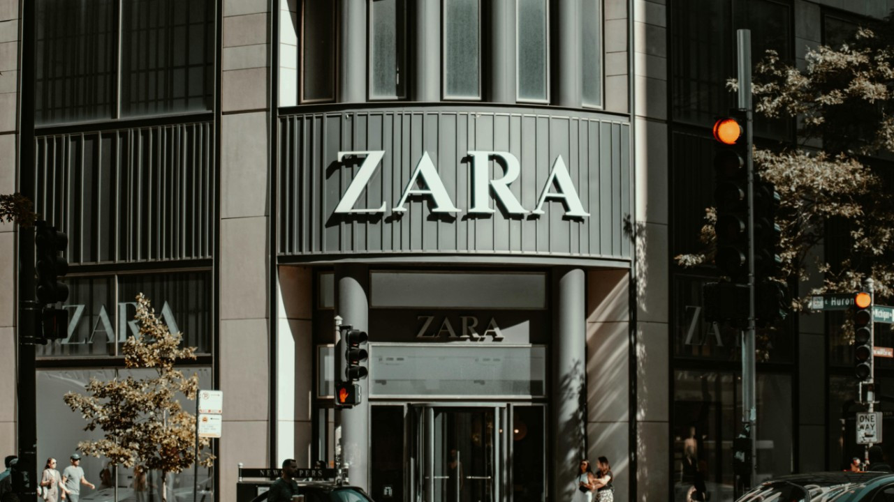 Zara Reklamlarına Zayıflık İddiası Nedeniyle Yasak: ASA’dan Sorumlu Hazırlık Uyarısı