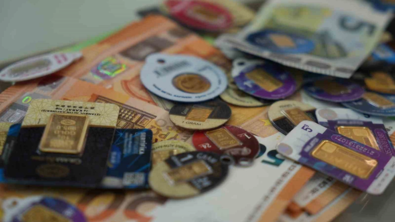Altın Fiyatları Dolarla Geriledi: Gram ve Çeyrek Altın Ne Kadar? (6 Ağustos)