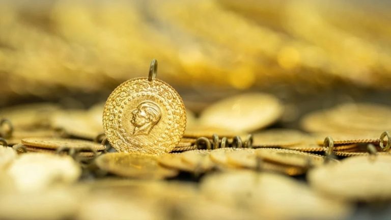 Altın Fiyatları Rekor Tazeledi: Gram ve Çeyrek Altın Zirveye Ulaştı