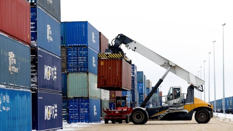 Türkiye’nin Komşu Ülkelere İhracatı Yüzde 4 Arttı: 15,6 Milyar Dolar